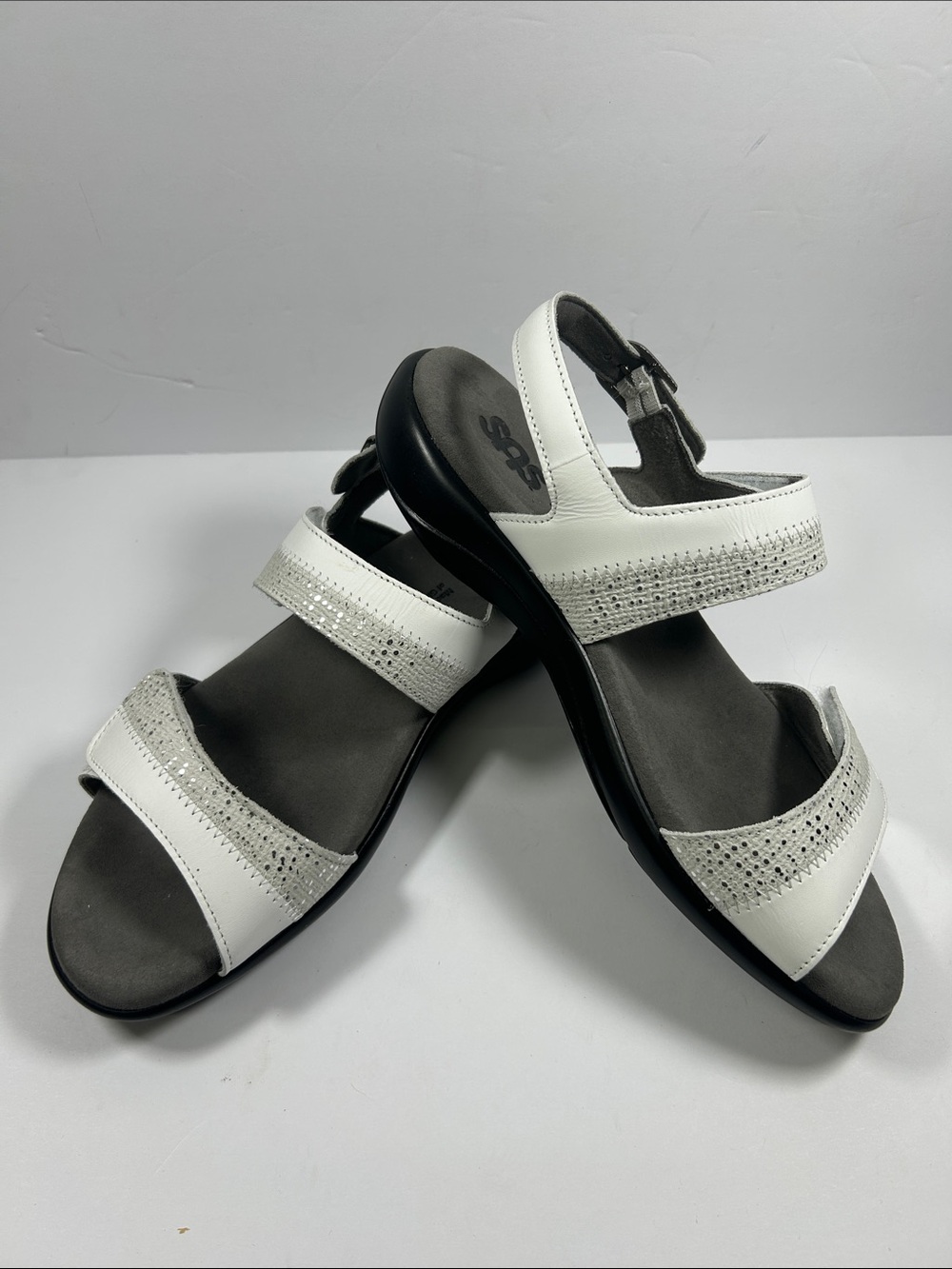 SAS Nudu Heel Strap White Women's Adjustable Sandals with Sparkle Trim with box